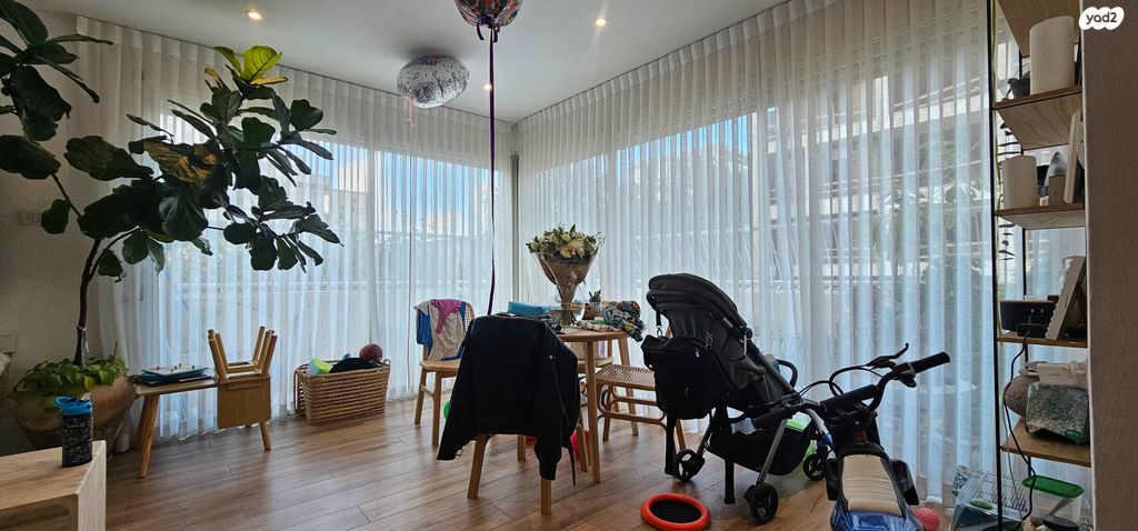 גג/ פנטהאוז, אורן 8, הדר, רמת השרון