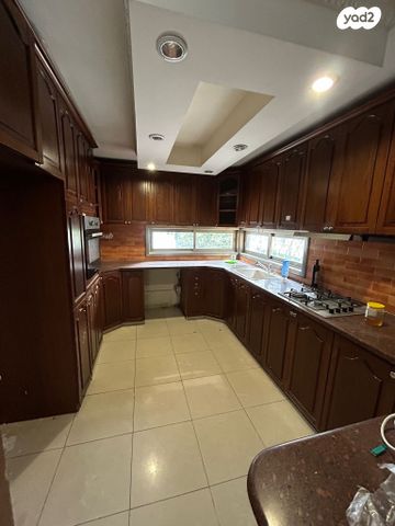 בית פרטי/ קוטג', אורי ניסן, שכונת הלל, רמת גן