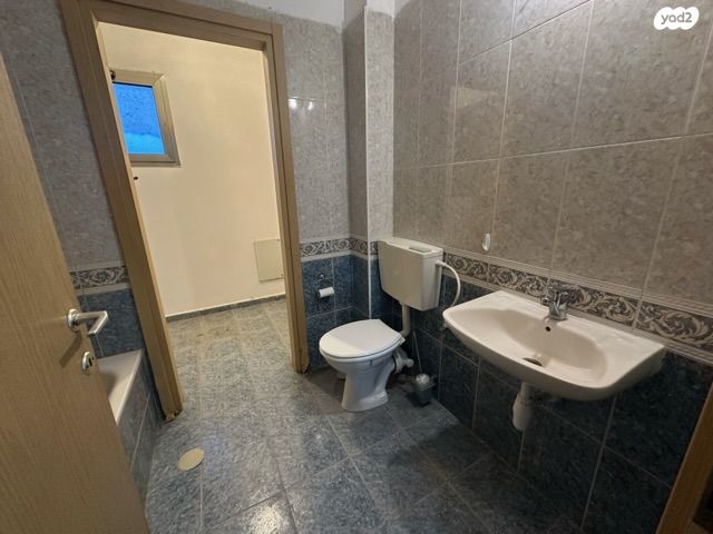 גג/ פנטהאוז, מורן, שיכון עובדים, טבריה