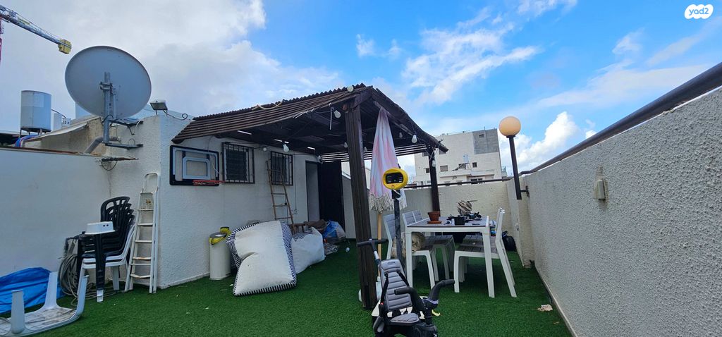 גג/ פנטהאוז, אורן 8, הדר, רמת השרון