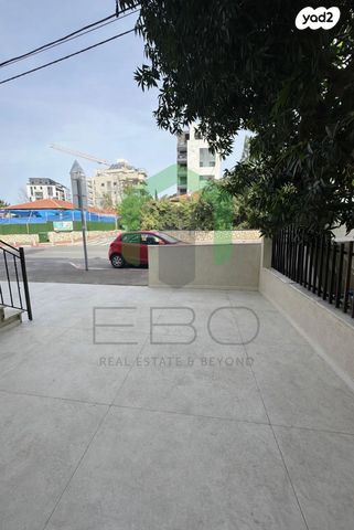 דירת גן, משה דיין, אזור הבילויים, רמת גן