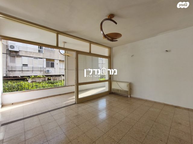 דירה, העצמאות, הרצליה