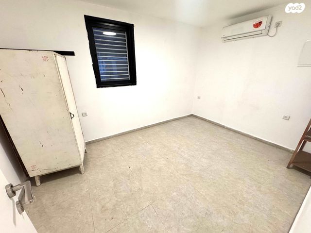 דירת גן, שדרות חכמי ישראל 100, שפירא, תל אביב יפו