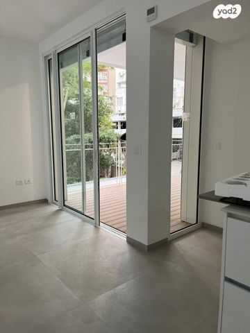 דירה, הניצנים, מרכז, הרצליה