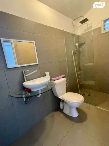 בית פרטי/ קוטג', גיל עמל, הוד השרון