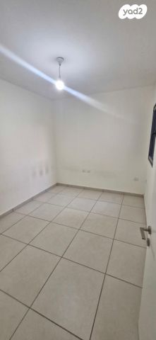 דירה, עזר וייצמן, מתחם 1200, הוד השרון