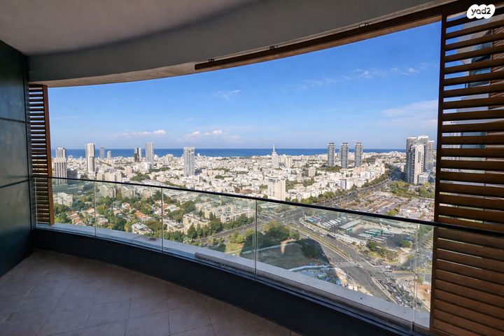 דירה, דרך מנחם בגין 158, מונטיפיורי, הרכבת, תל אביב יפו