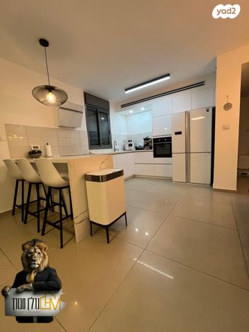 דירה, שלום דנינו, נתיבות מערב, נתיבות