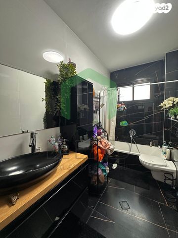 דירה, דרך בן גוריון, שכונת בן גוריון, מרכז העיר ג', רמת גן