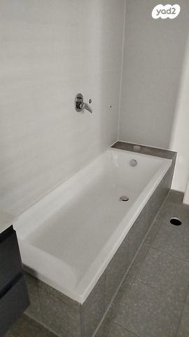 דירה, יפה ירקוני, אור יהודה