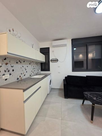 יחידת דיור, מרכז העיר, קרית אתא