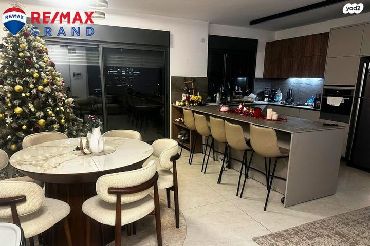 דירת גן, פנחס ואברהם רוטנברג, מת"מ, נאות פרס, חיפה