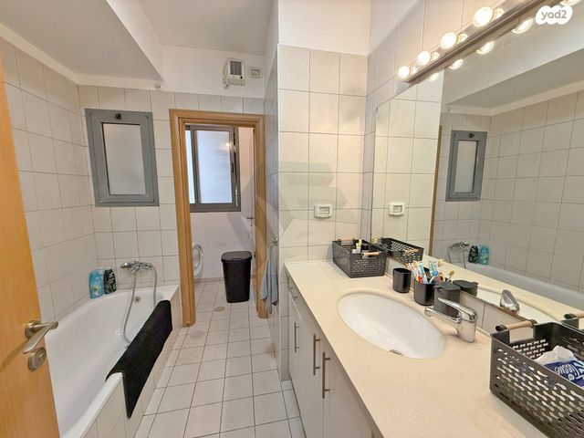 דירה, הגוש הגדול, רמת אביב החדשה, נופי ים, תל אביב יפו