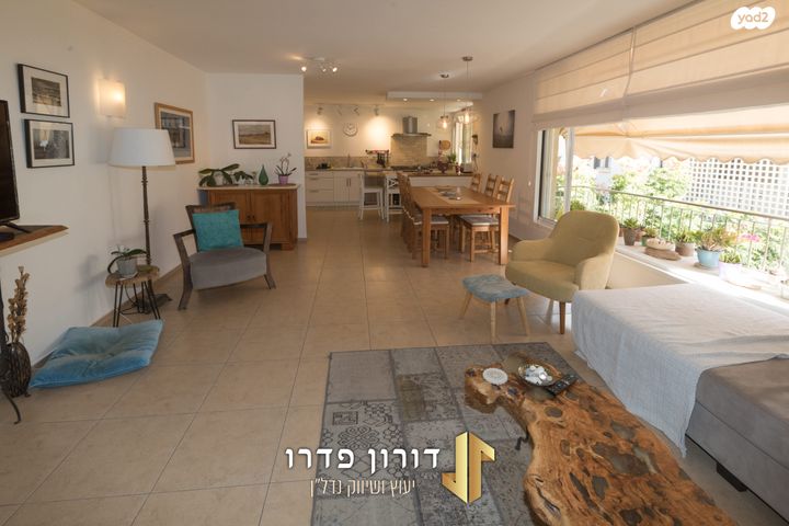 גג/ פנטהאוז, העלייה השנייה, הרצליה הירוקה, נווה עובד, הרצליה