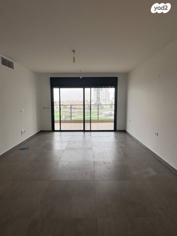 הרב מרדכי אליהו 