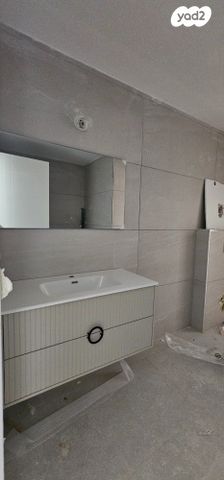 דירת גן, שחם, המגרסה, מבשרת ציון