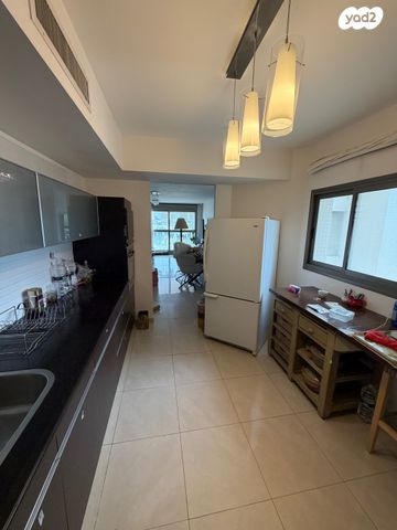 דירה, מיכאל נאמן, גלילות, תל אביב יפו