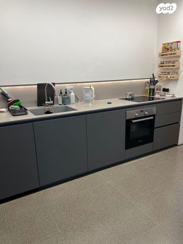 דירה, זלוציסטי, תל אביב יפו