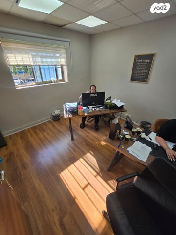 משרדים, יוסף לישנסקי 27, מב"ת מערב, אזור תעשייה חדש, ראשון לציון