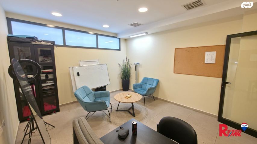 משרדים, הלוחמים 53, תל גיבורים, חולון