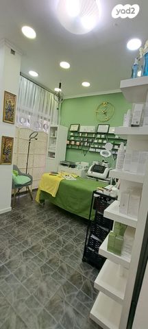 חנויות/ שטח מסחרי, דרום מערב ותיק, בת ים