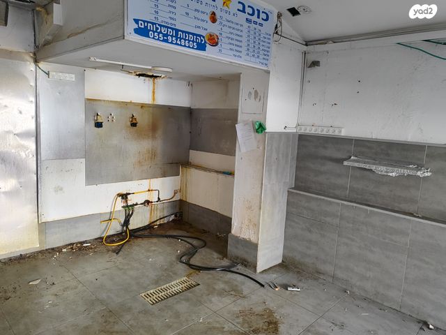 מבני תעשיה, תושיה 12, מונטיפיורי, הרכבת, תל אביב יפו