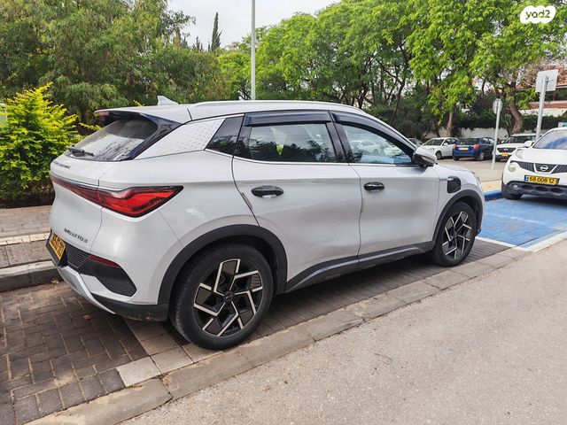 מודעת רכב בי.ווי.די אטו 3