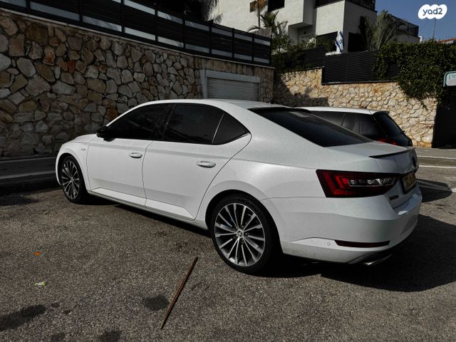 מודעת רכב סקודה סופרב