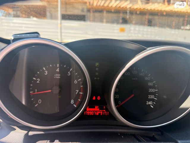 מודעת רכב מאזדה 3