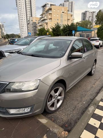 סקודה ראפיד