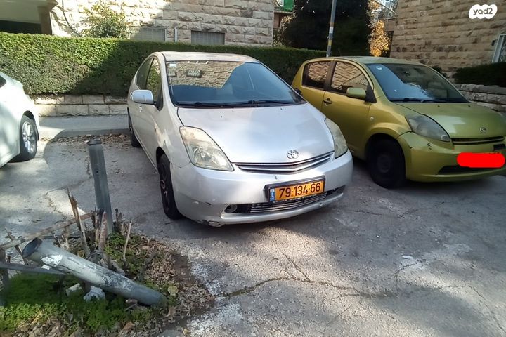 מודעת רכב טויוטה פריוס