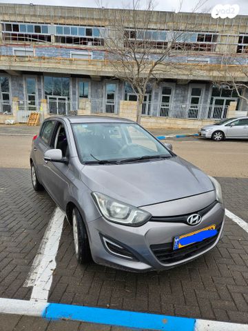 מודעת רכב יונדאי i20