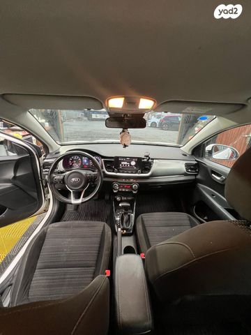 מודעת רכב קיה סטוניק