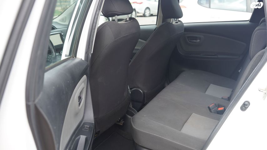 מודעת רכב טויוטה יאריס