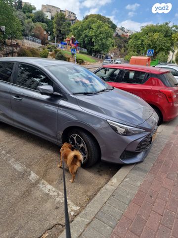 מודעת רכב אם ג'י MG3