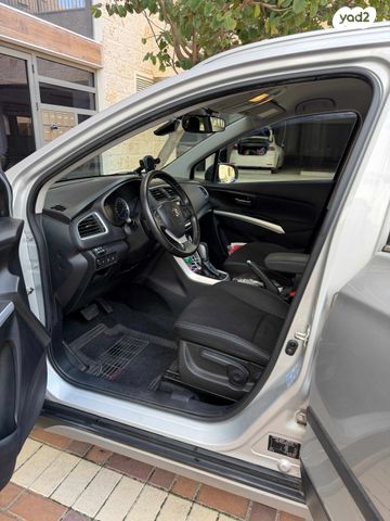 סוזוקי קרוסאובר