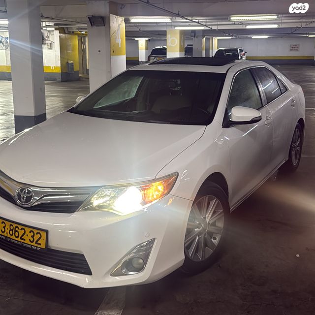 טויוטה קאמרי