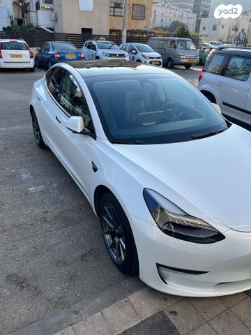 טסלה מודל 3