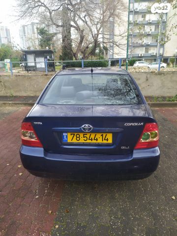 טויוטה קורולה