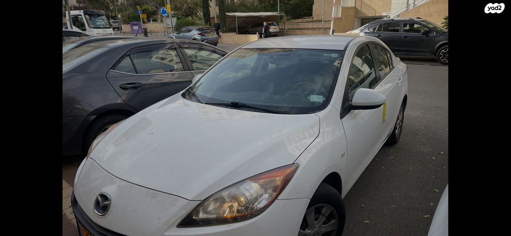 מאזדה 3