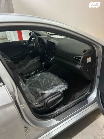 יונדאי איוניק