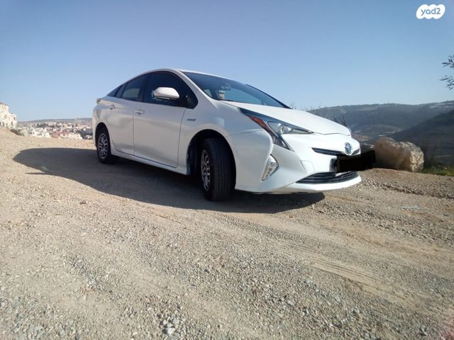 מודעת רכב טויוטה פריוס