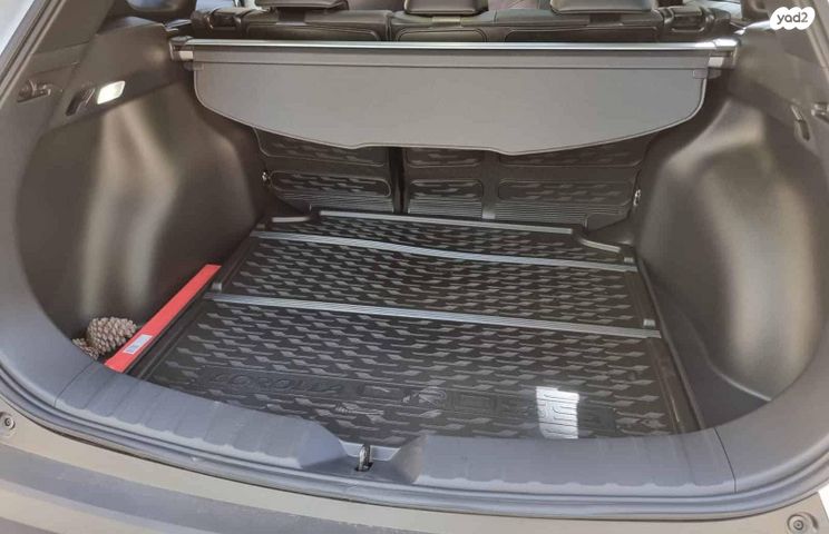 טויוטה קורולה קרוס