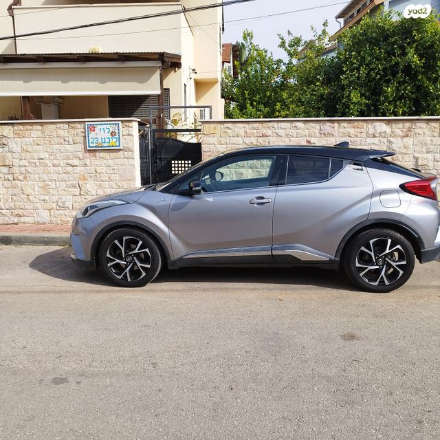 טויוטה C-HR