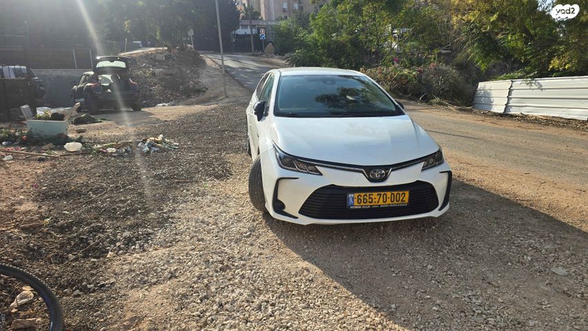 מודעת רכב טויוטה קורולה