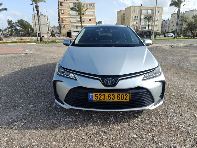 טויוטה קורולה