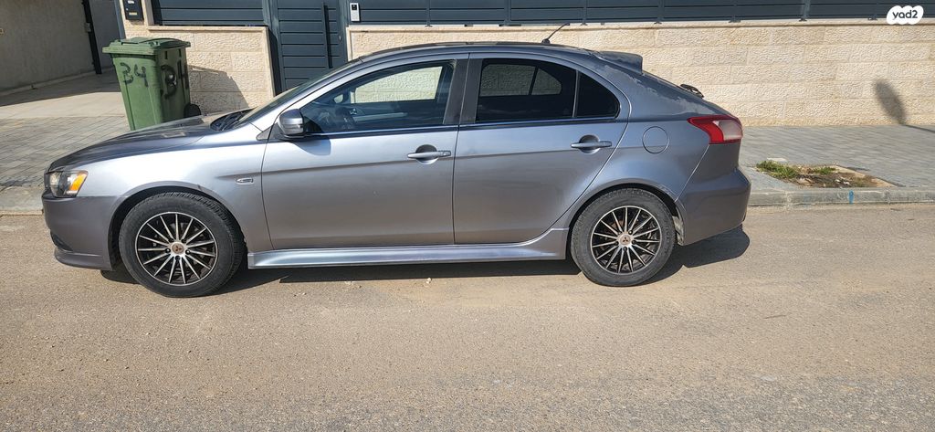 מיצובישי לנסר