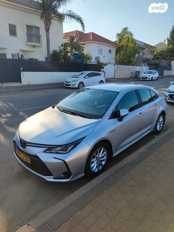 מודעת רכב טויוטה קורולה