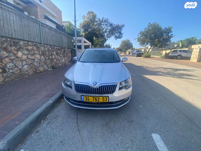 מודעת רכב סקודה סופרב