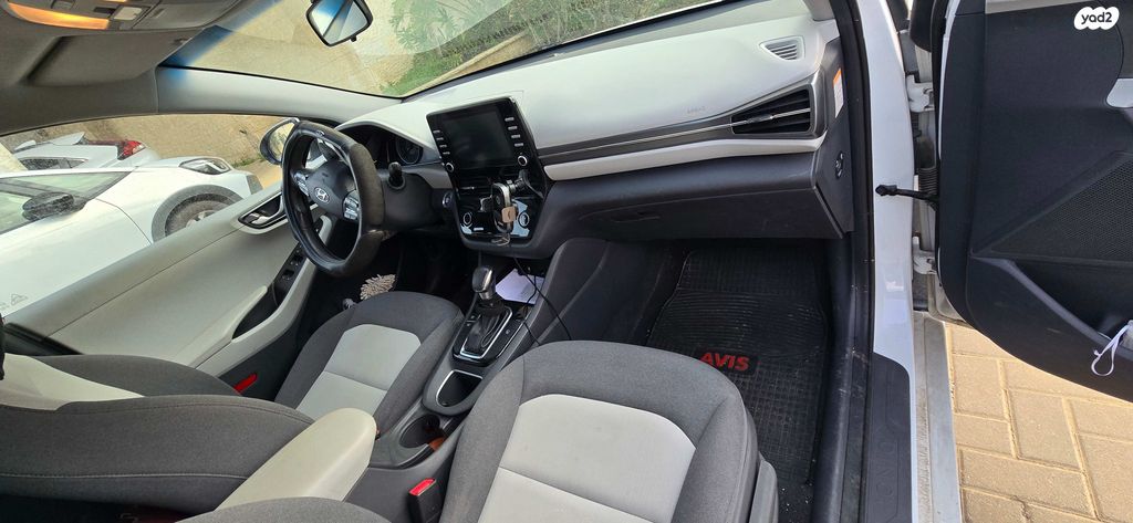 יונדאי איוניק